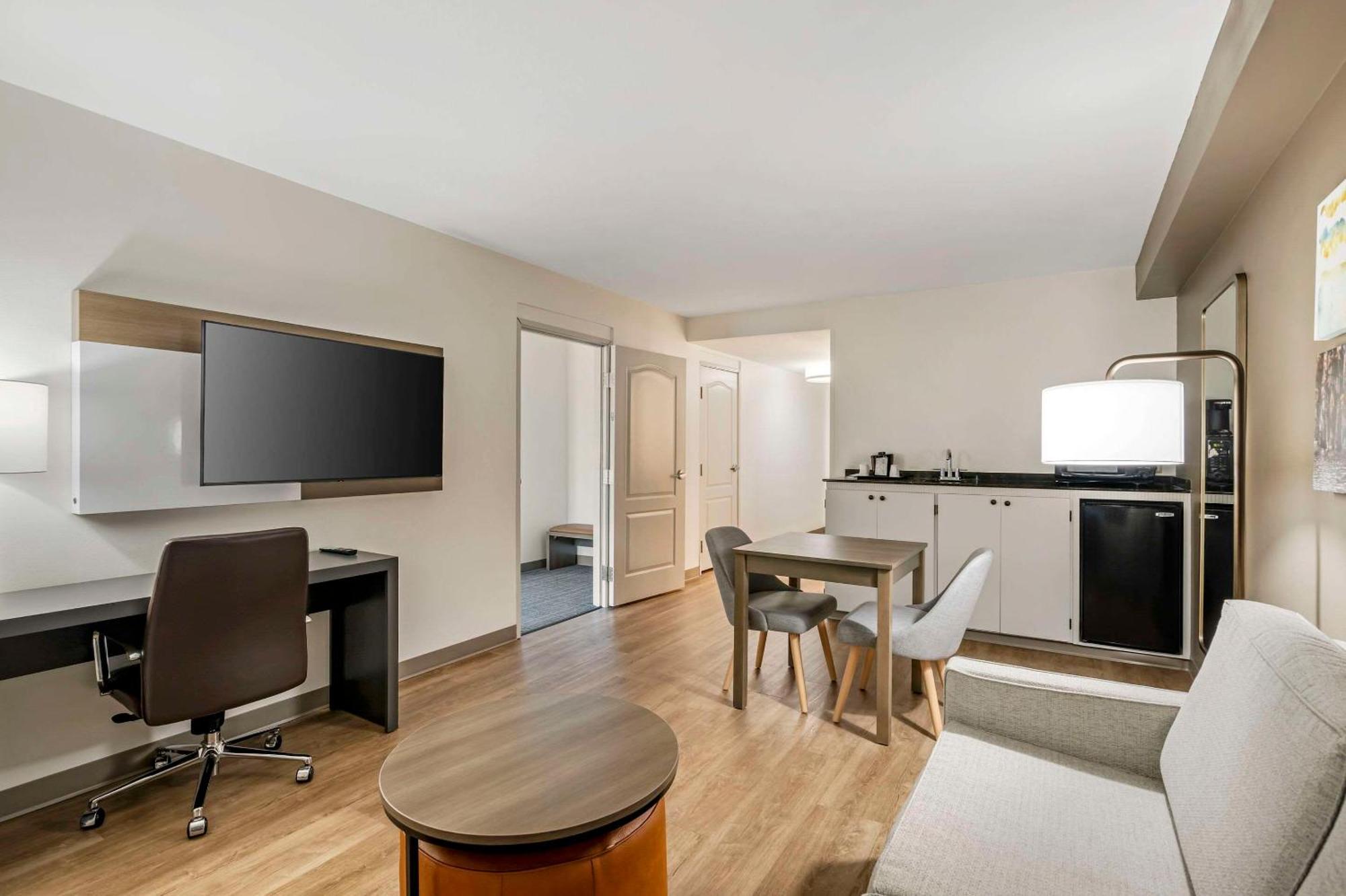 Comfort Suites Валдоста Екстериор снимка